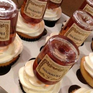 Meet your Posher, Elroy